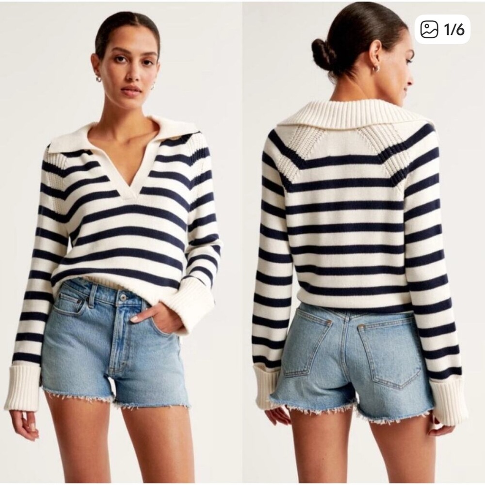 Abercrombie & Fitch Avery Notch Navy and White V-Neck Sweater Small